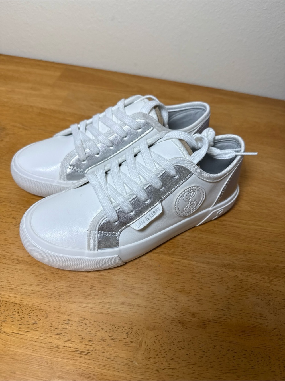 Sam Libby Dina Sneakers White Silver 2  Girls